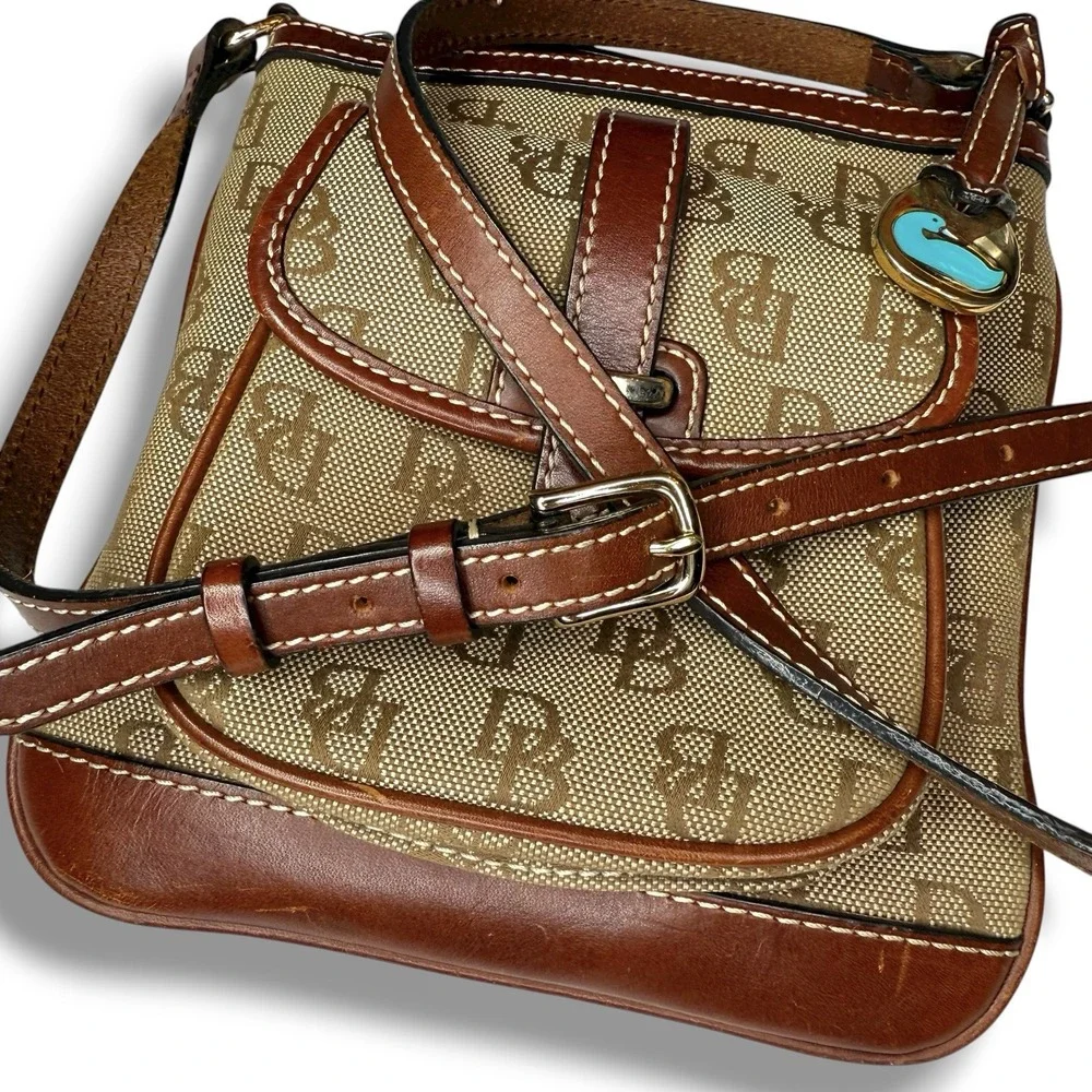 VTG Dooney and Bourke Y2K‎ Letter Carrier Signature Monogram Crossbody Bag Purse - Picture 8 of 15